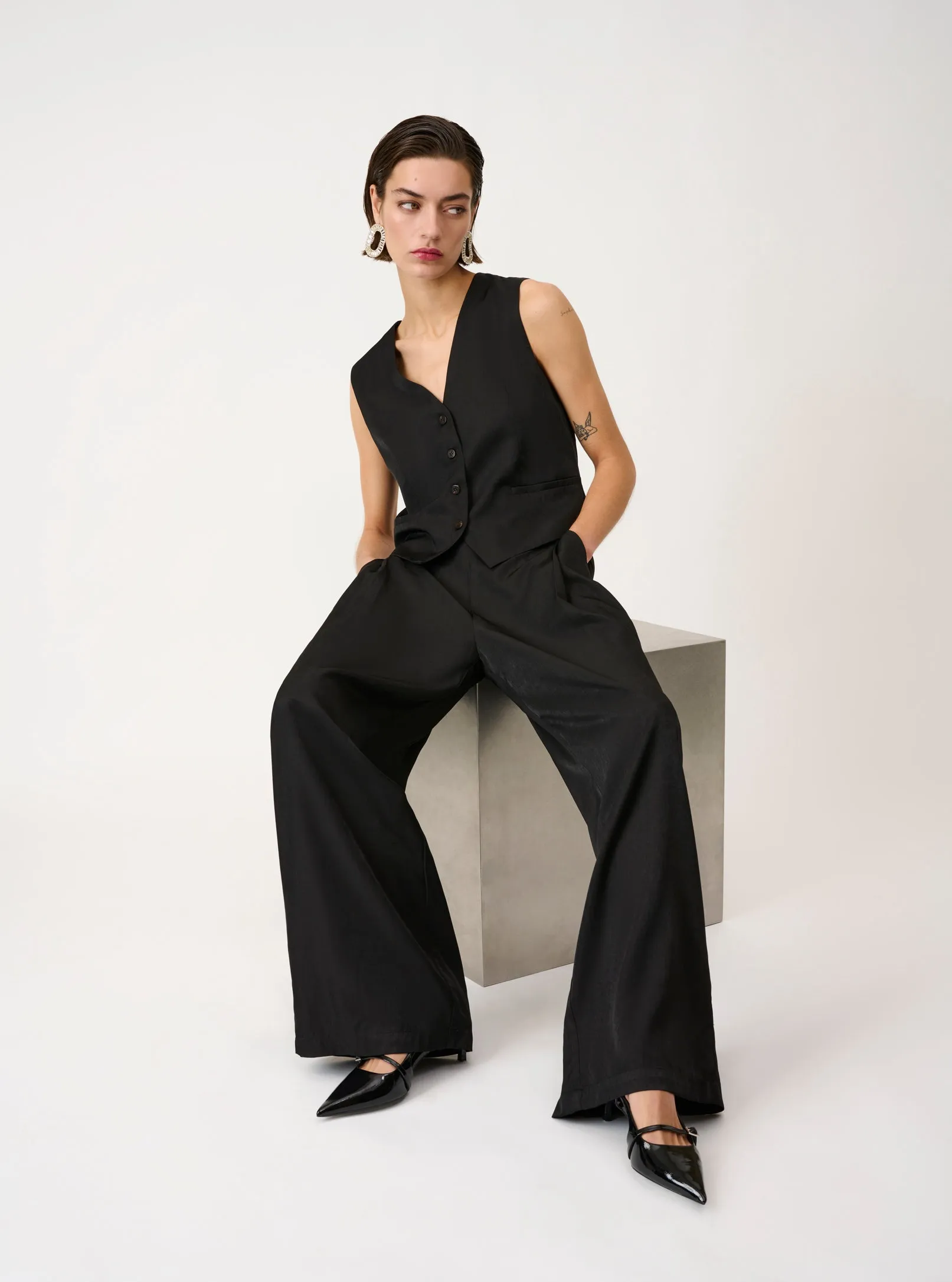 Abbie Gilet - Black
