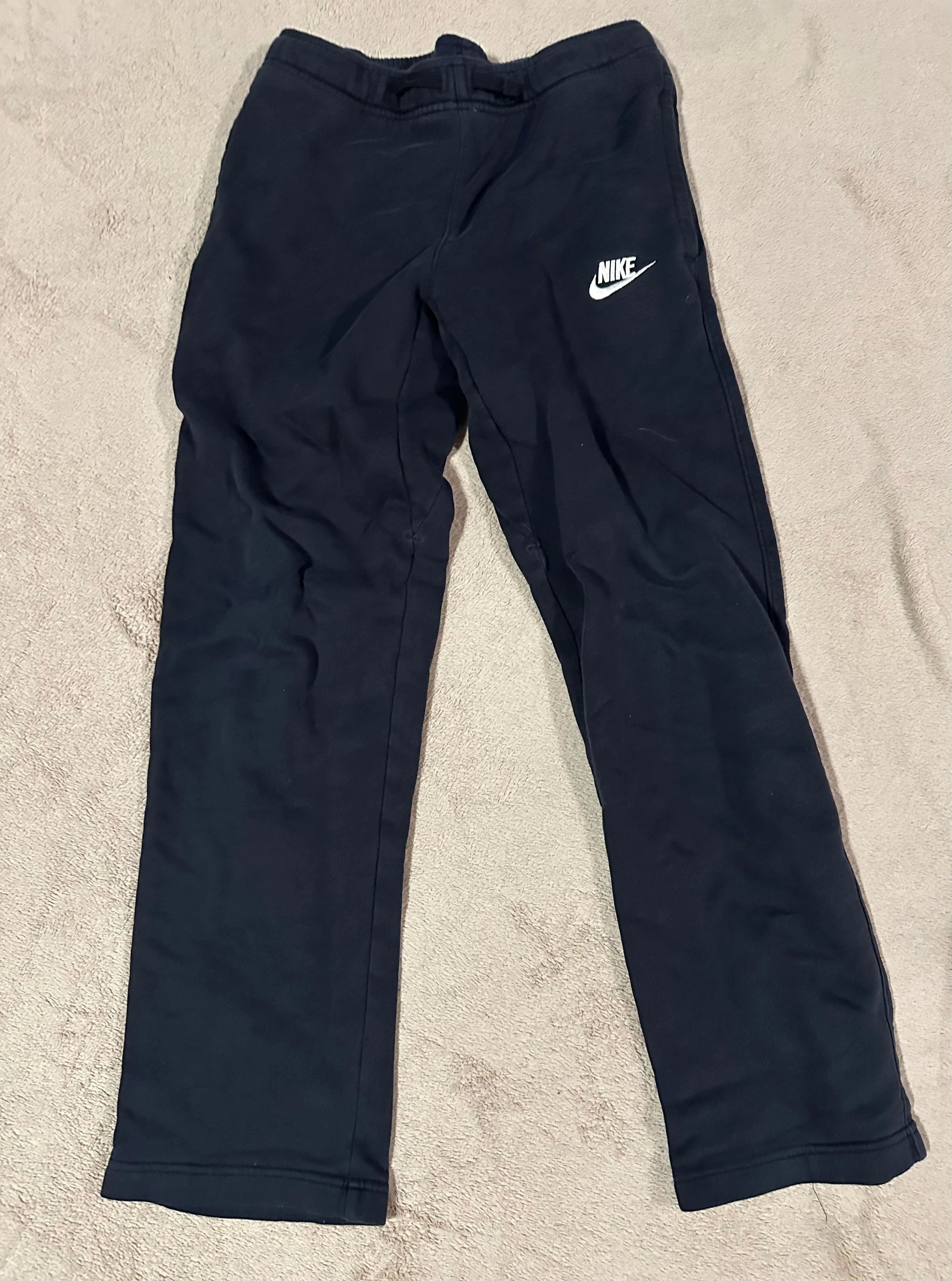 Black Nike sweatpants  - size Kids Clothing: 10