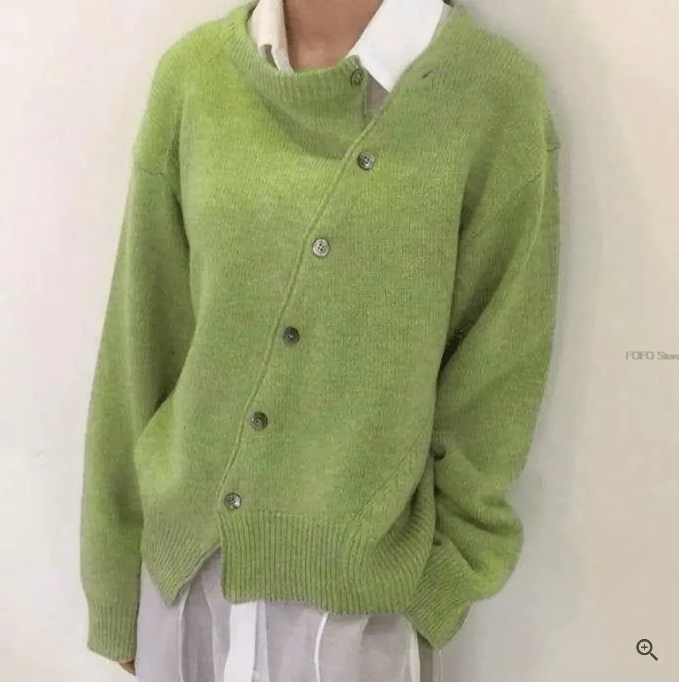 Isabelle – Comfortabel Vest Met Speelse Knopen