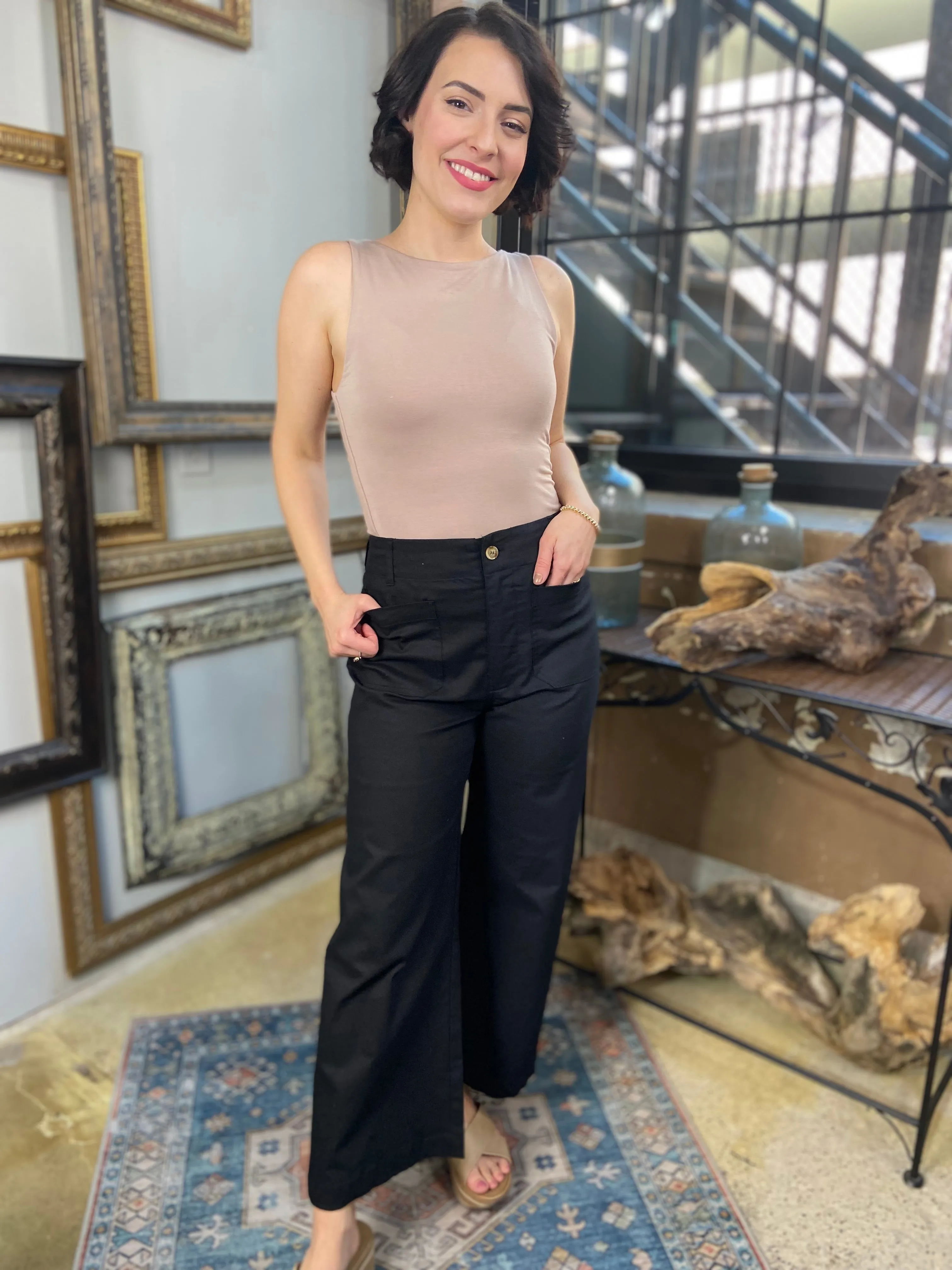 Petra Black Cropped Pants